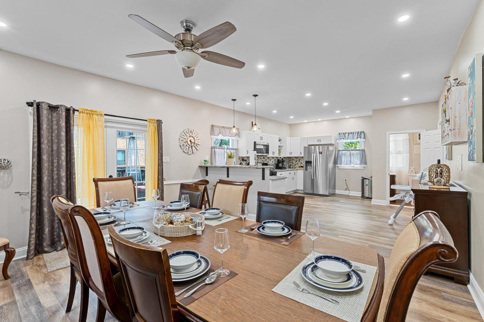 Cozy 4br, 6 Beds, 12 Guest Near Phl, Eagles Field, Upenn, Fast Wi-fi, King Bed, Parking Holiday home Lansdowne